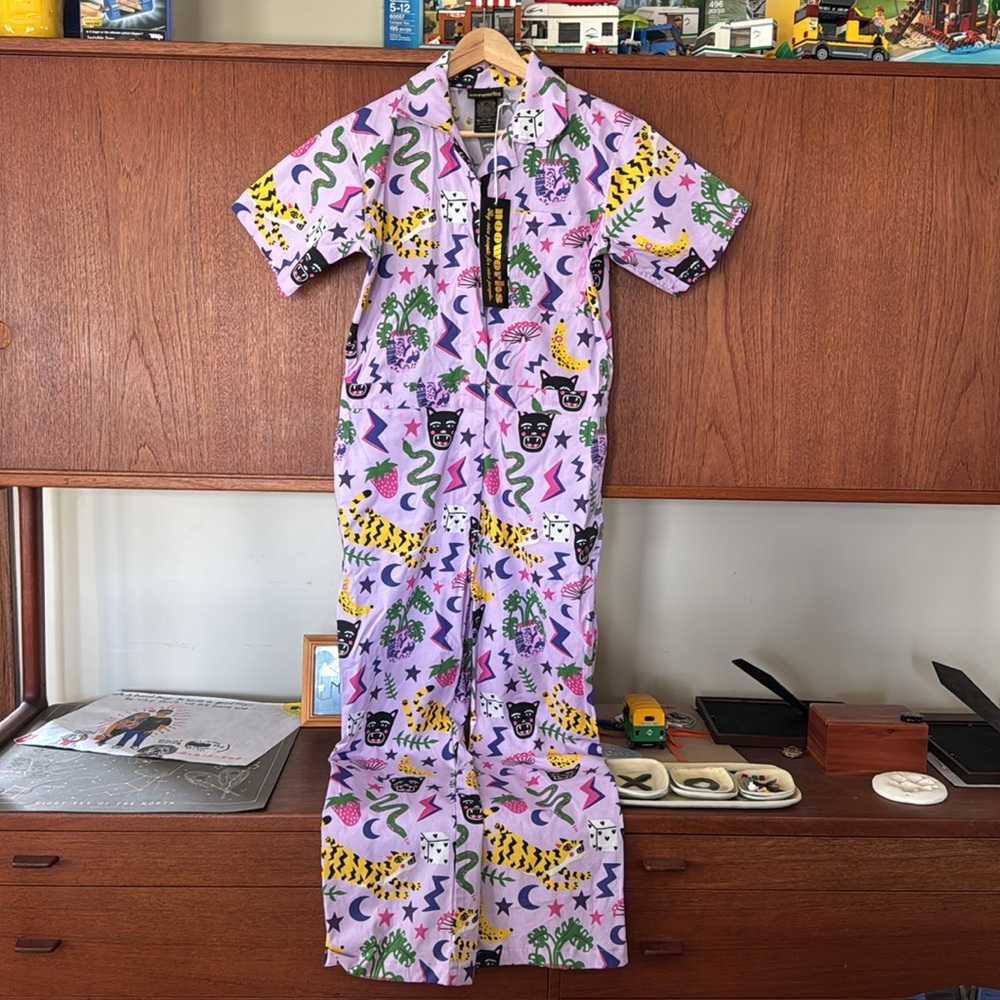 Nooworks Coveralls by Amy Hastings. Fun and dynamic patterns. Size Medium. NWT. - Picture 2 of 15